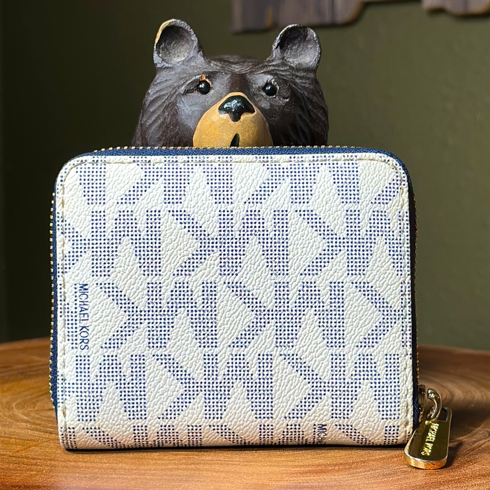 MICHAEL KORS Signature Mini Wallet - Picture 2 of 14